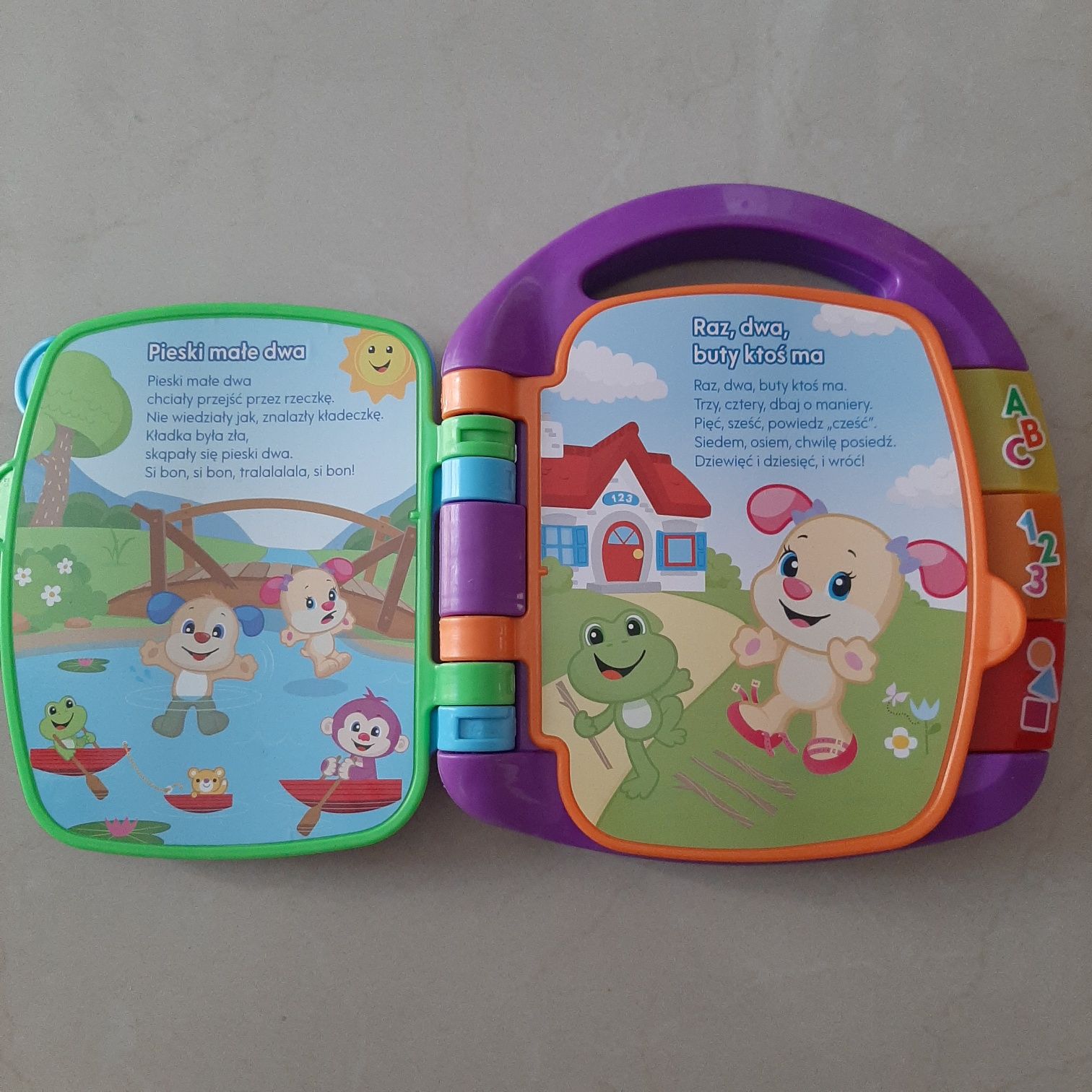 Książka z wierszykami Fisher price