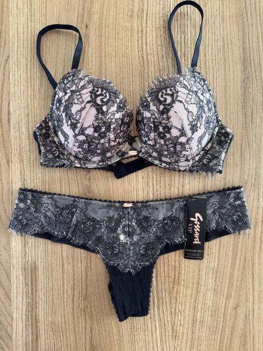 Biustonosz nowy 65D zestaw majtki brytyjskiej firmy Gossard