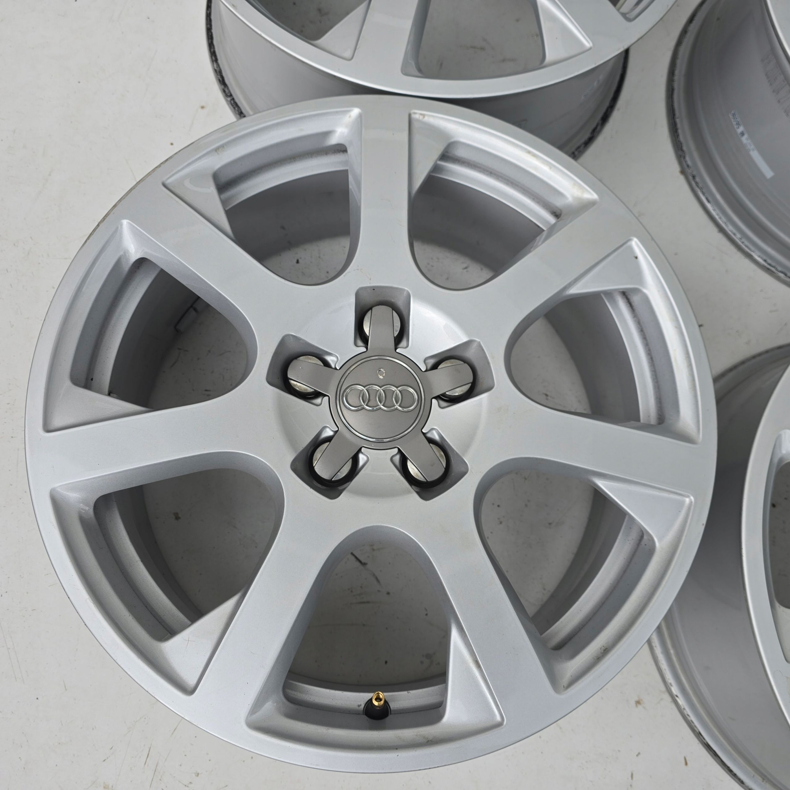 Audi Q5 A4 B8 B9 A6 C6 A3 17" 5x112 7.0 ET37 4X