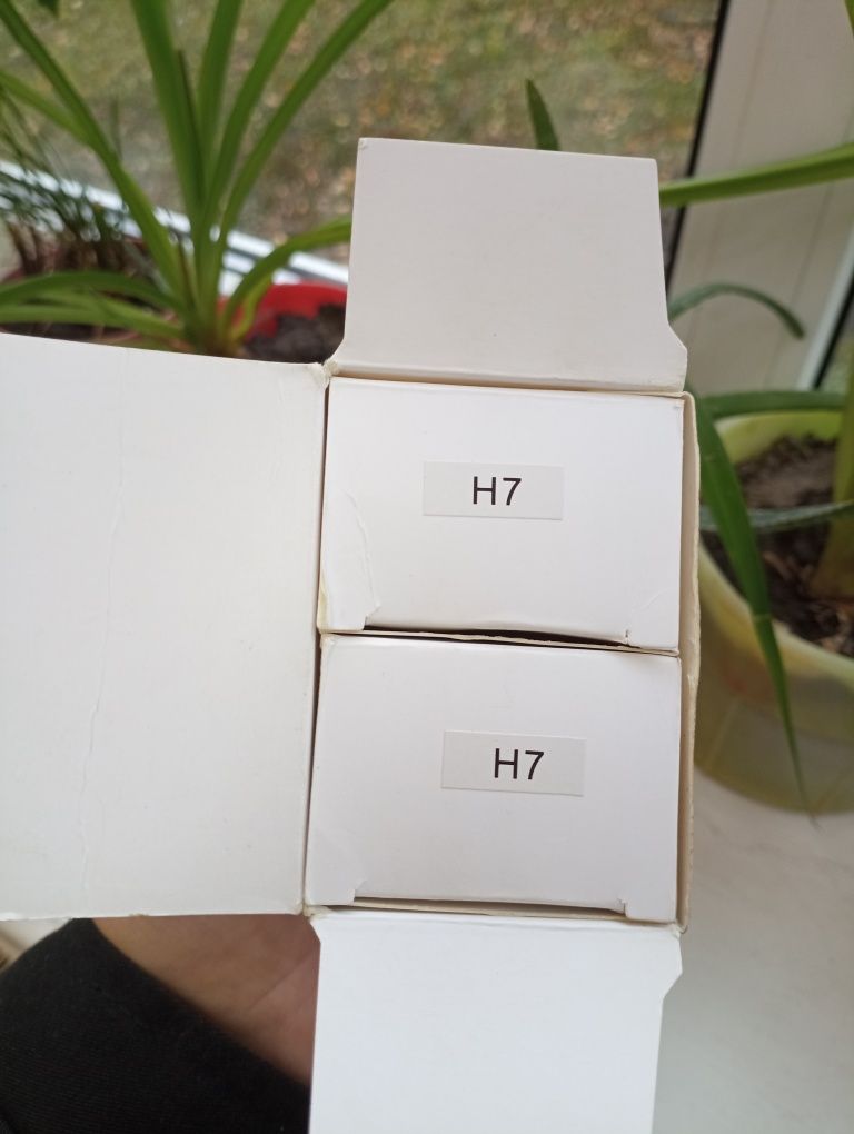 Продам LED лампи H7