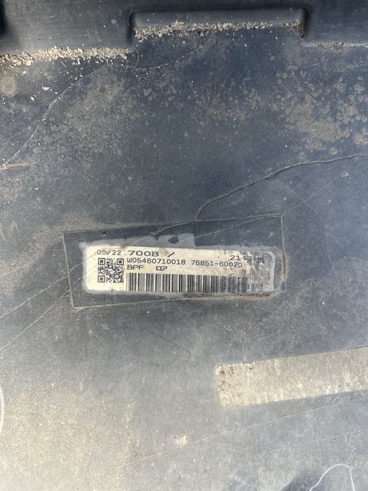 передний бампер Toyota Land Cruiser 300