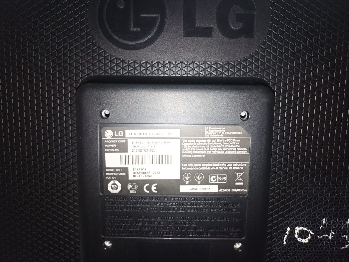 Монитор LG E1942 19 "