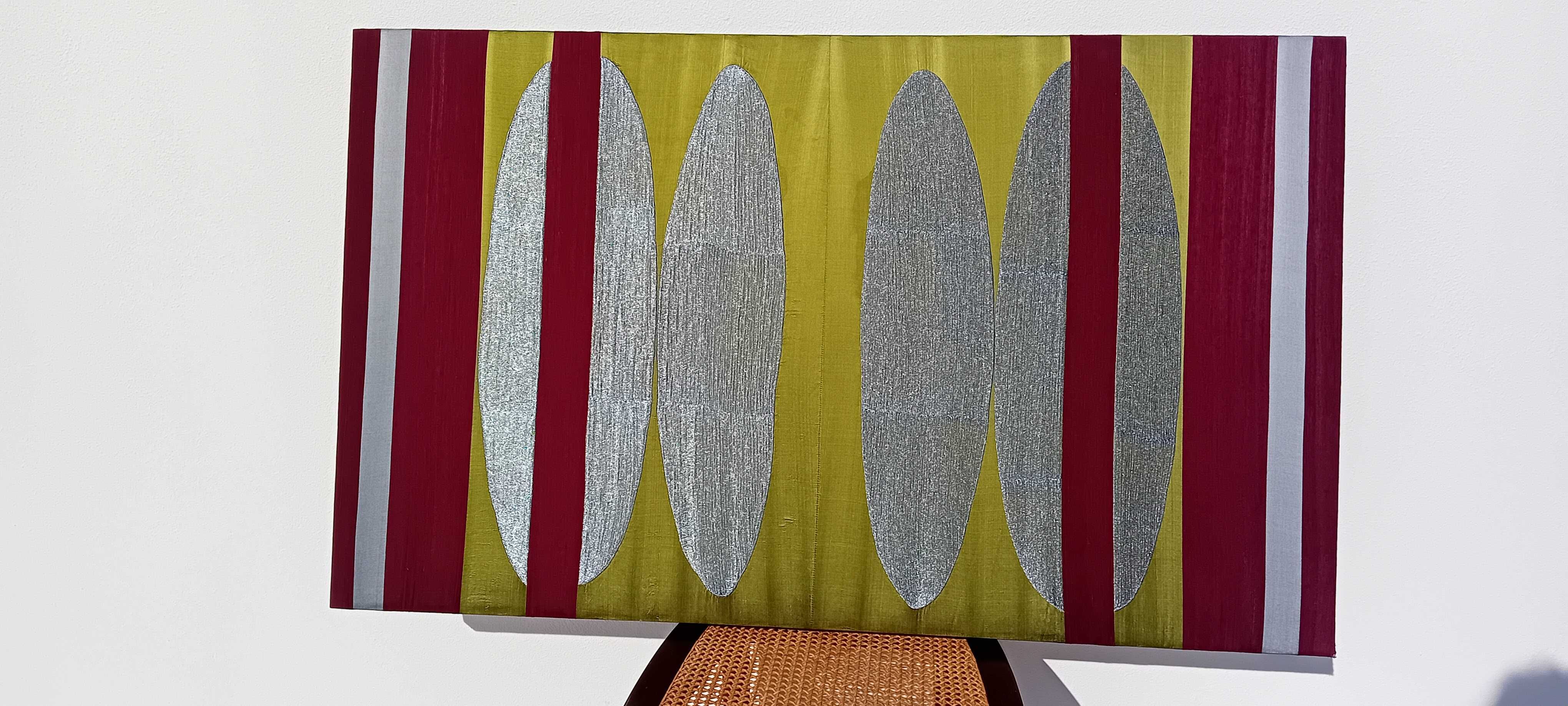 Painel forrado a tecido de seda 125 x 75 cms!
