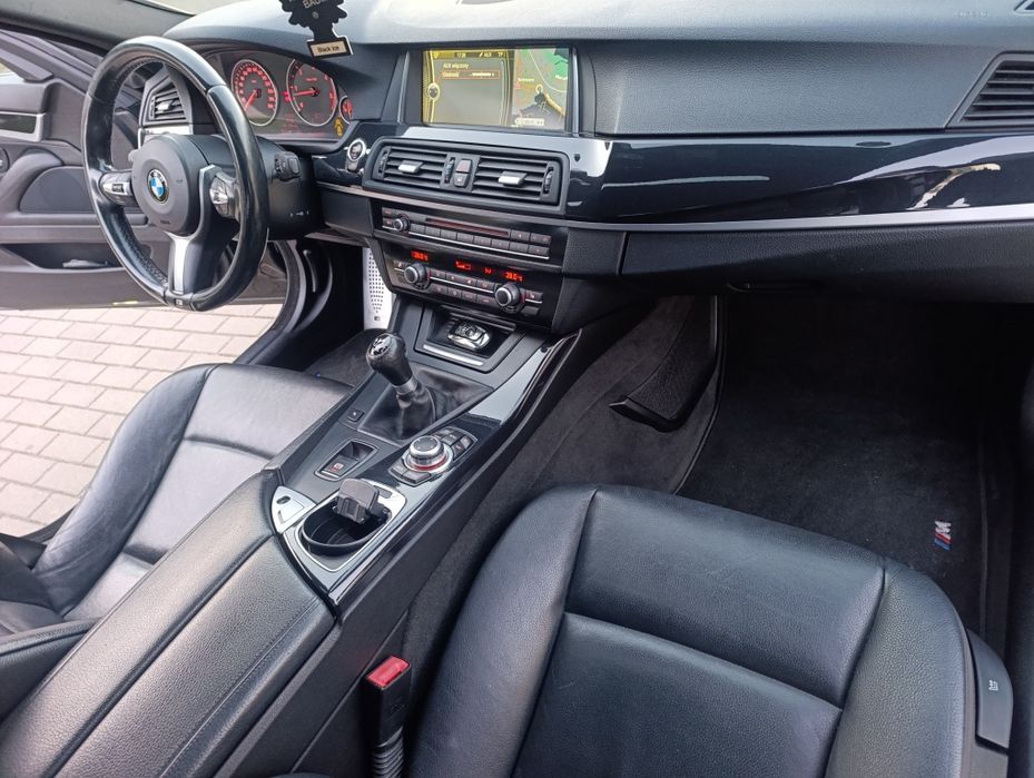 BMW F10 Seria 5 Sedan 525d 3.0d M-pakiet Manual