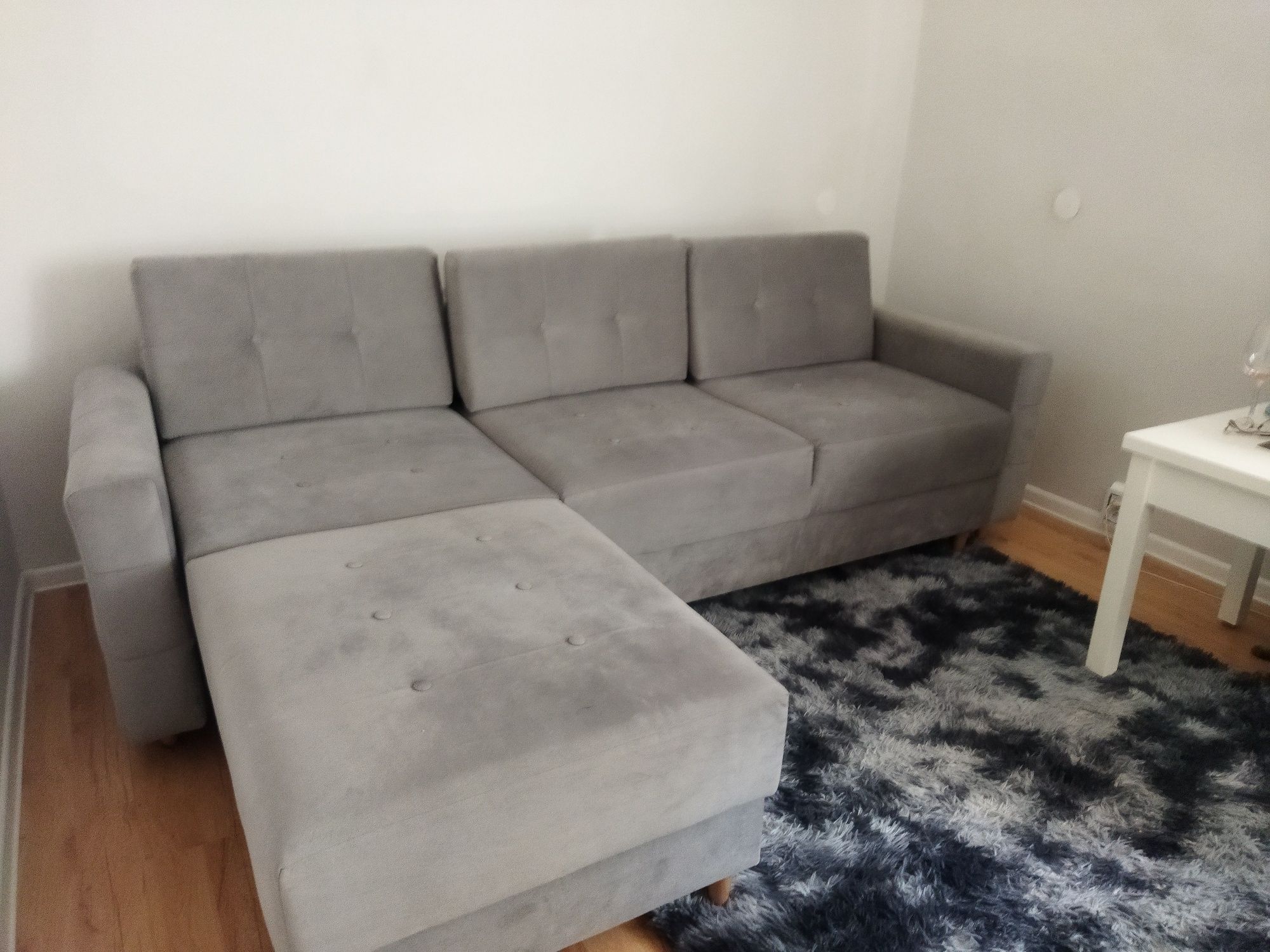 Narożnik z funkcją spania