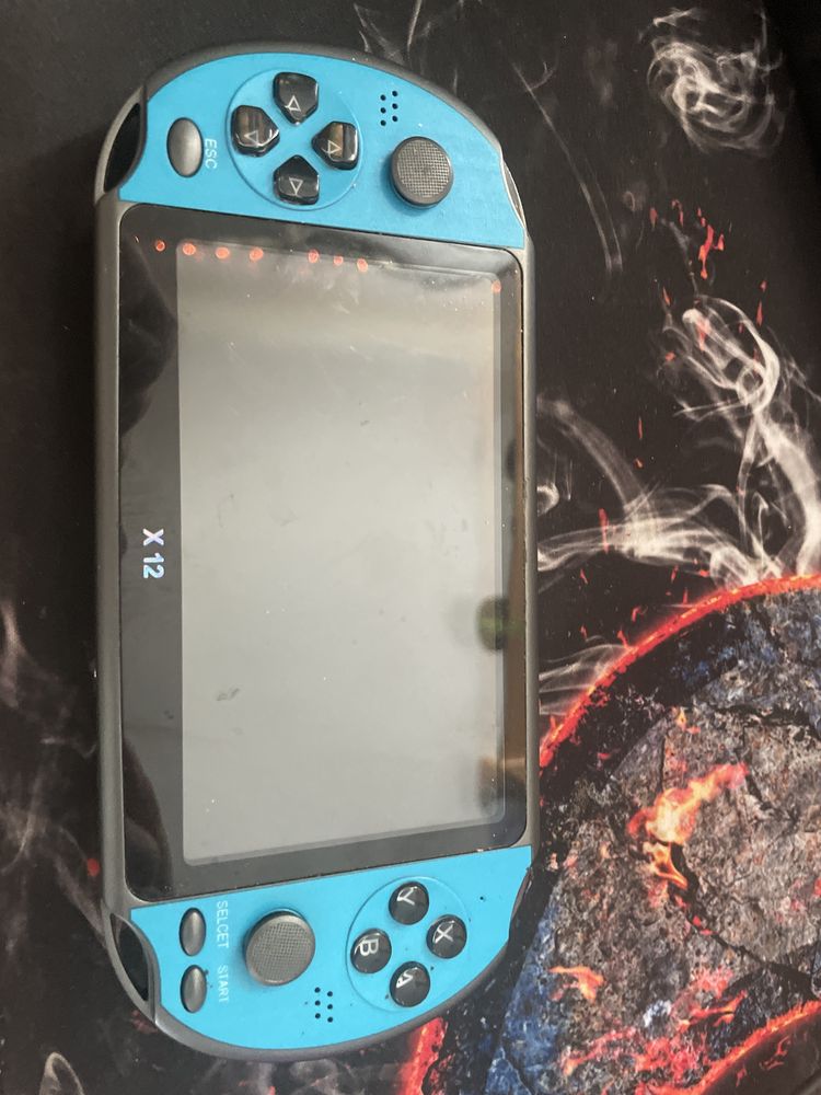 konsola 12x 8gb