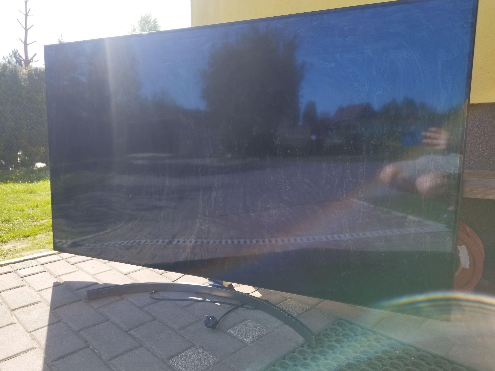 Telewizor LG 65SK8500PLA uszkodzony na części