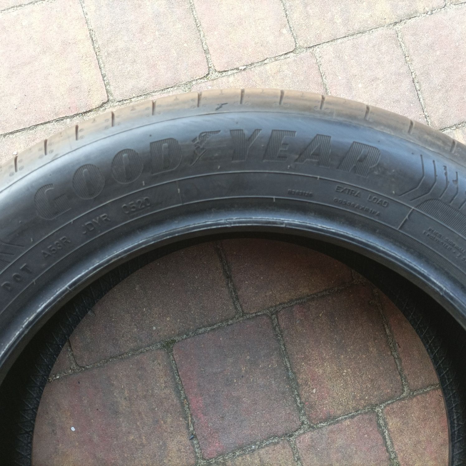 4 lub 2 opony letnie 215/55/17 Goodyear ok 7 mm 2020 rok