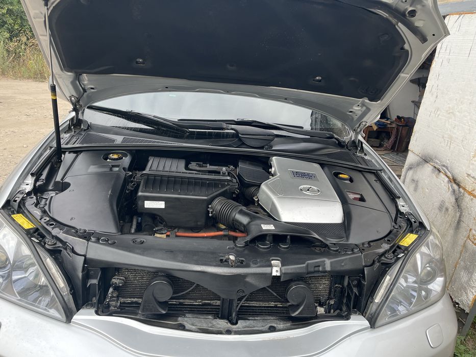 Продам Lexus RX400 h