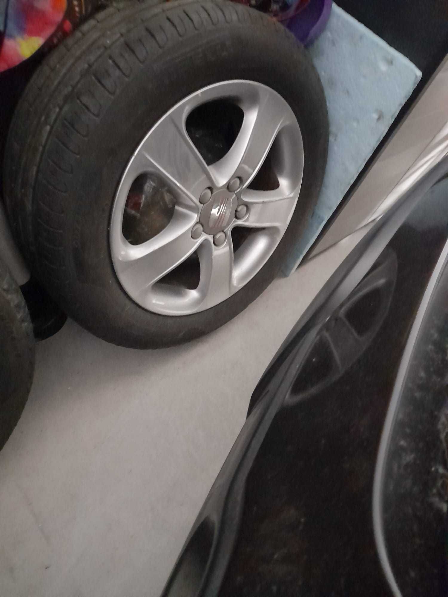 2 Jantes 5x112 como novas com pneus_Pirelli