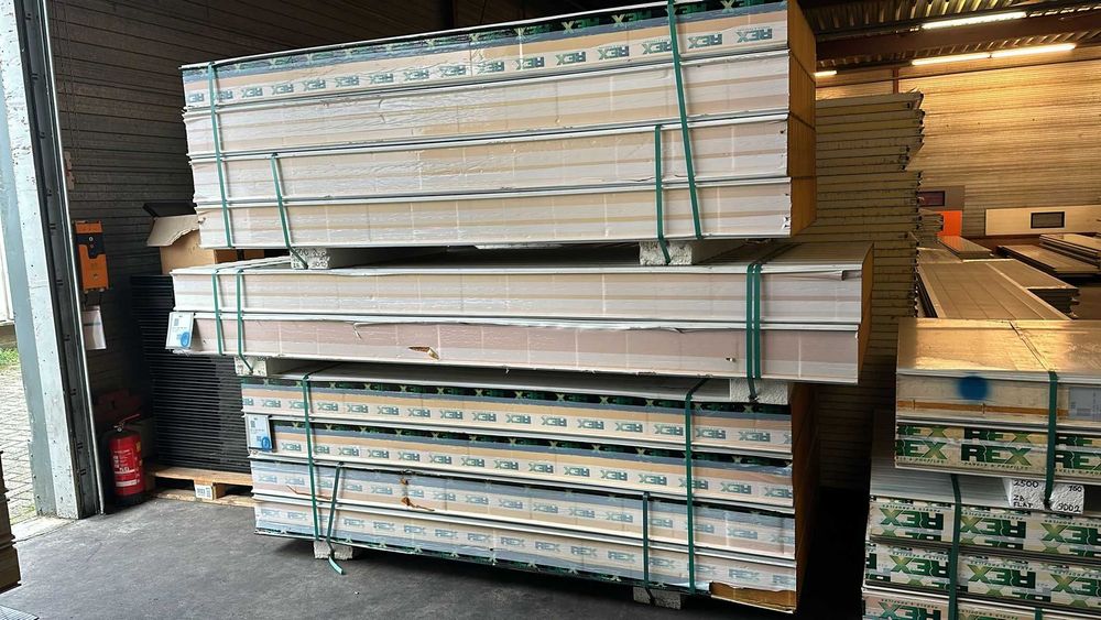 Płyta obornicka PIR, 2x blacha NOWA II gatunek outlet import Holandia