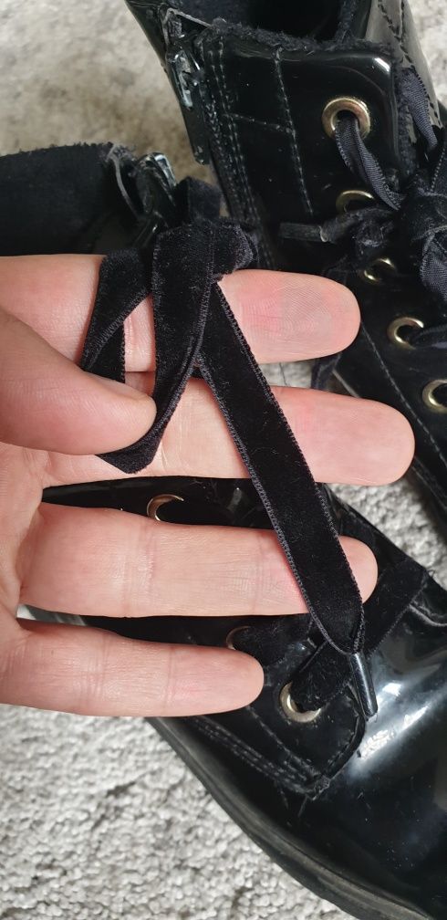 Lakierki glany buty wysokie botki trzewiki H&M