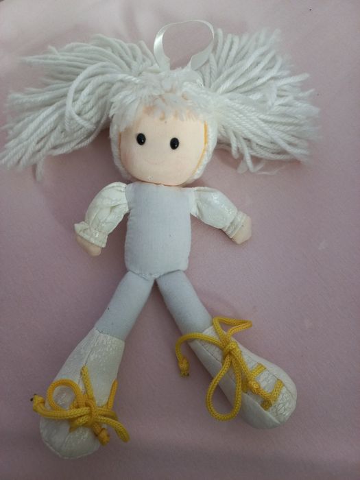 Dziewczynka lalka zawieszka na wózek, nosidło, matę edukacyjną