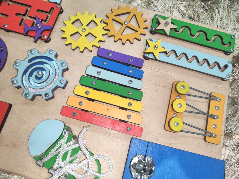 Дерев'яна іграшка,куб Монтессорі,Бізіборд,дошка розвиваюча