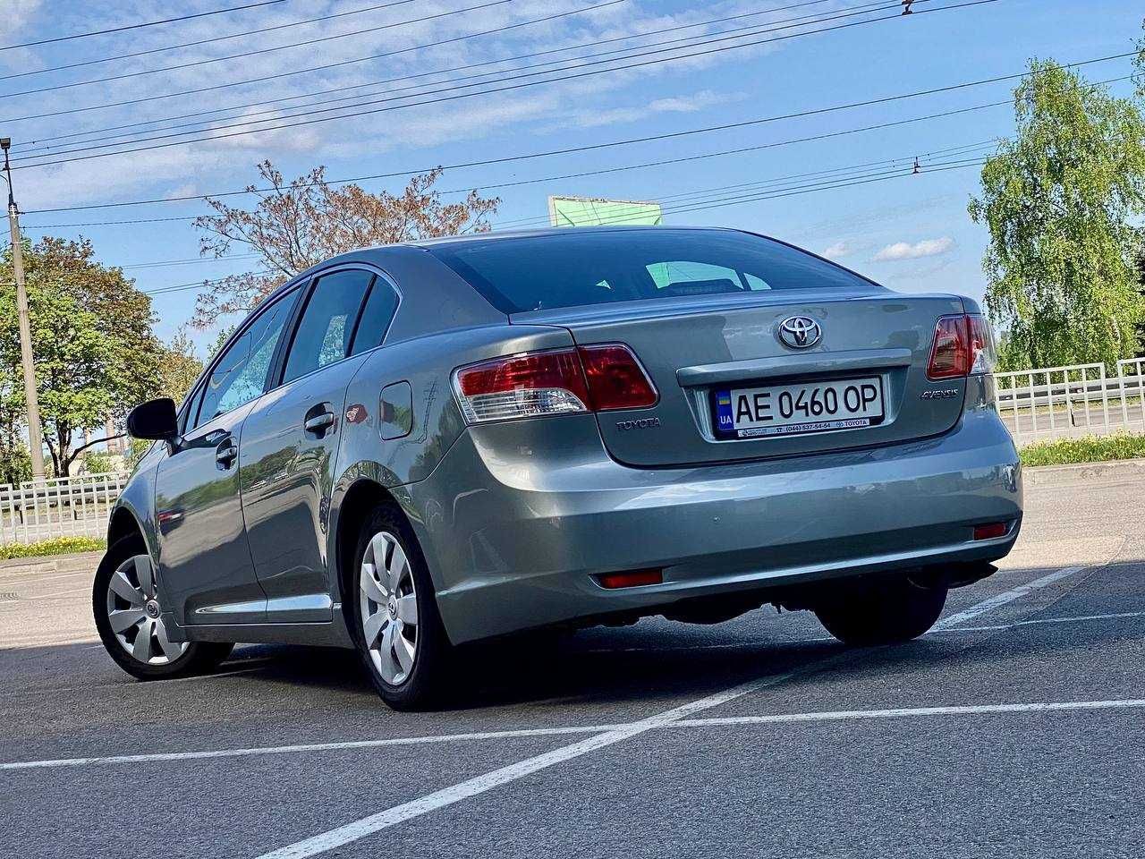 Toyota Avensis 2011