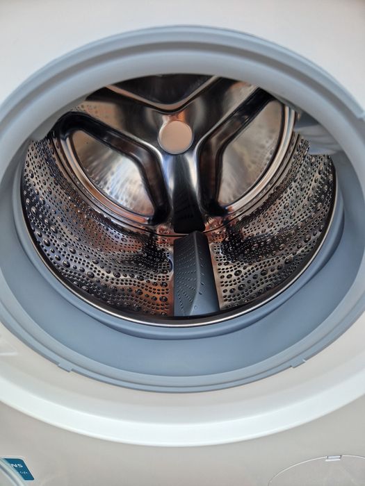 Пральна машина Siemens IQ800 WM14VG93