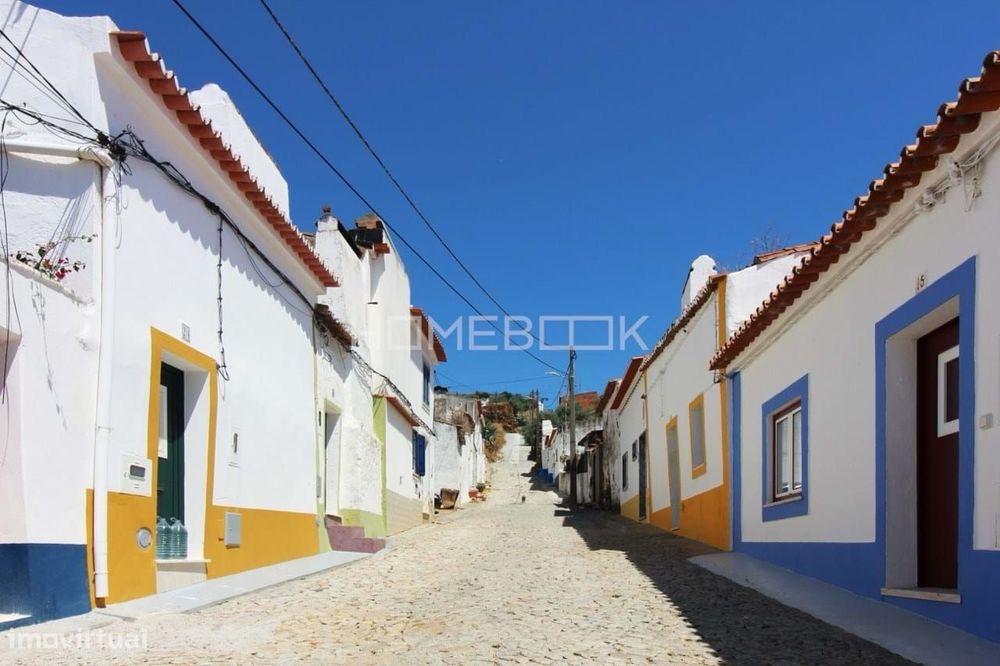 Moradia T2 Duplex REMODELADA com Terraço vista Castelo - Portel
