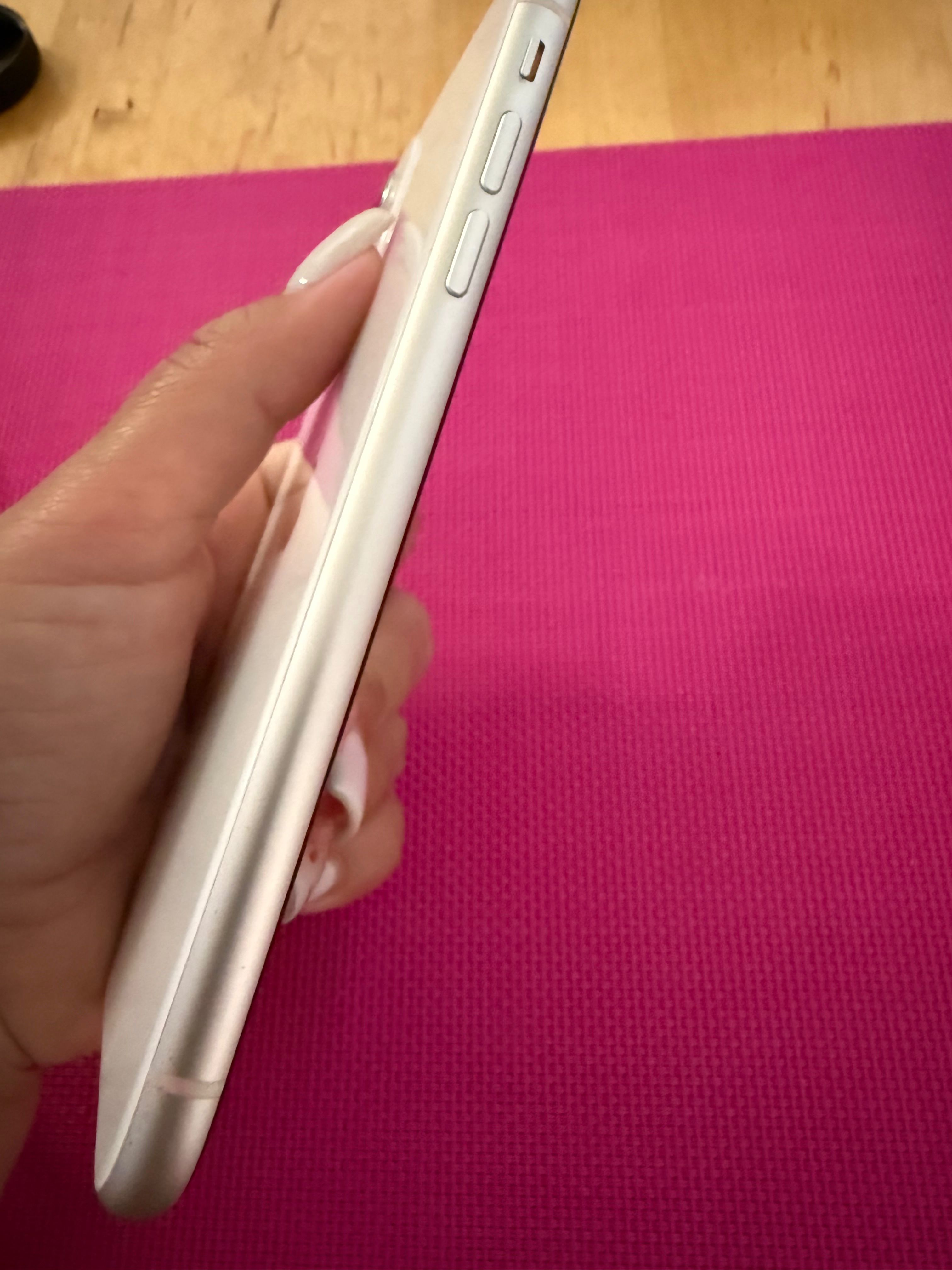iPhone 11 sem detalhes
