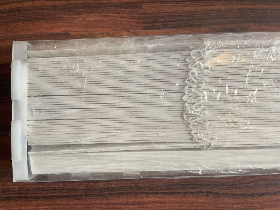 Żaluzja biała drewniana 100x250 nowa
