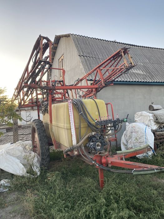 Оприскувач Rou 2500