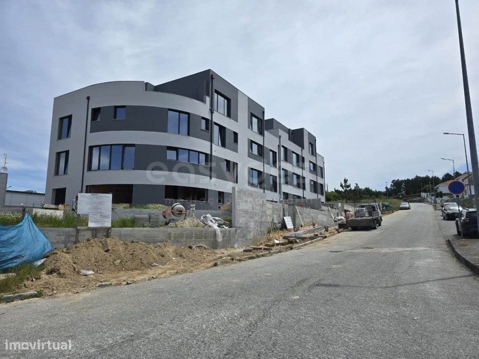 Excelente Apartamento T3 situado no coração de Oliveira do Hospital!