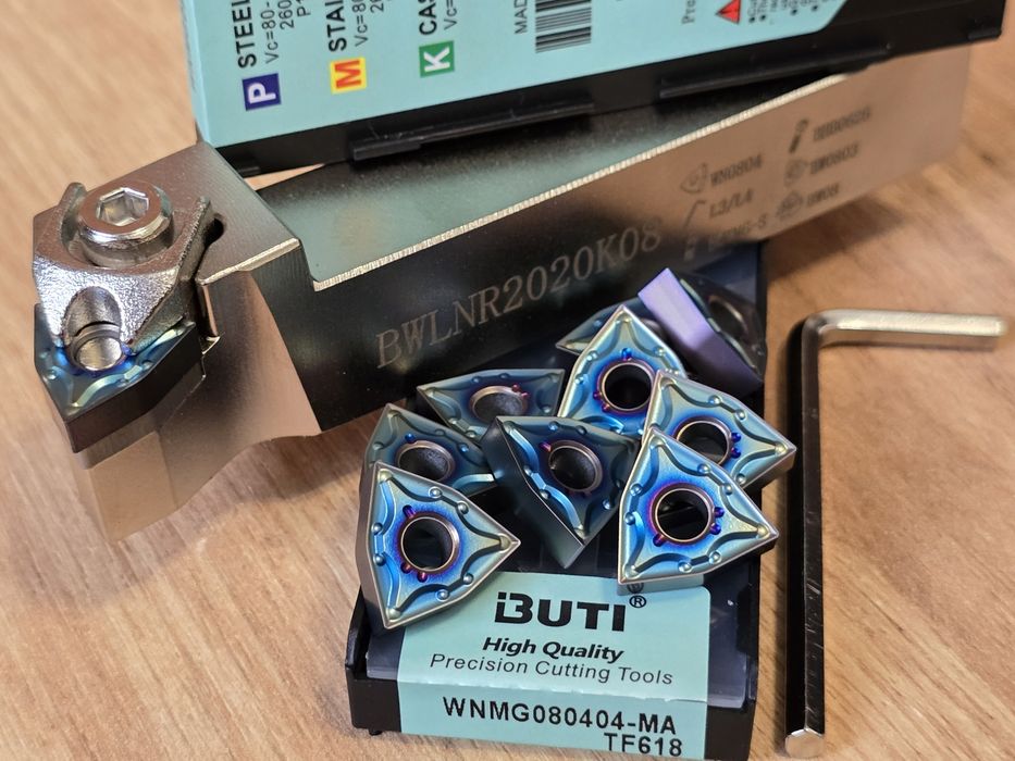 Nóż tokarski składany BWLNR/L2020K08+płytki tokarskie wieloostrzowe