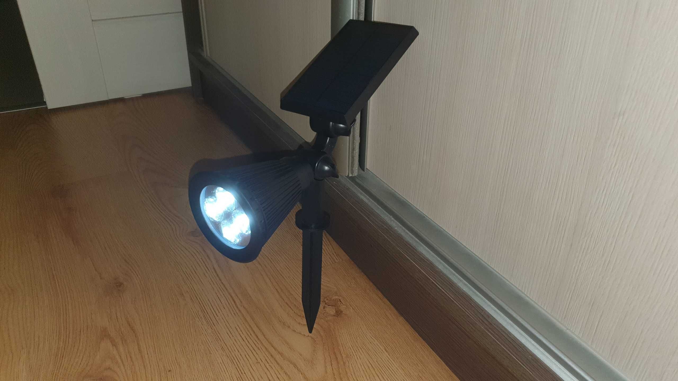 Lampy led solarne ogrodowe - duża ilość