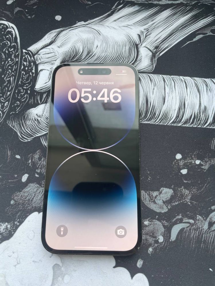 Продаю iphone 14pro 128gb 85% батарея (битий зад)