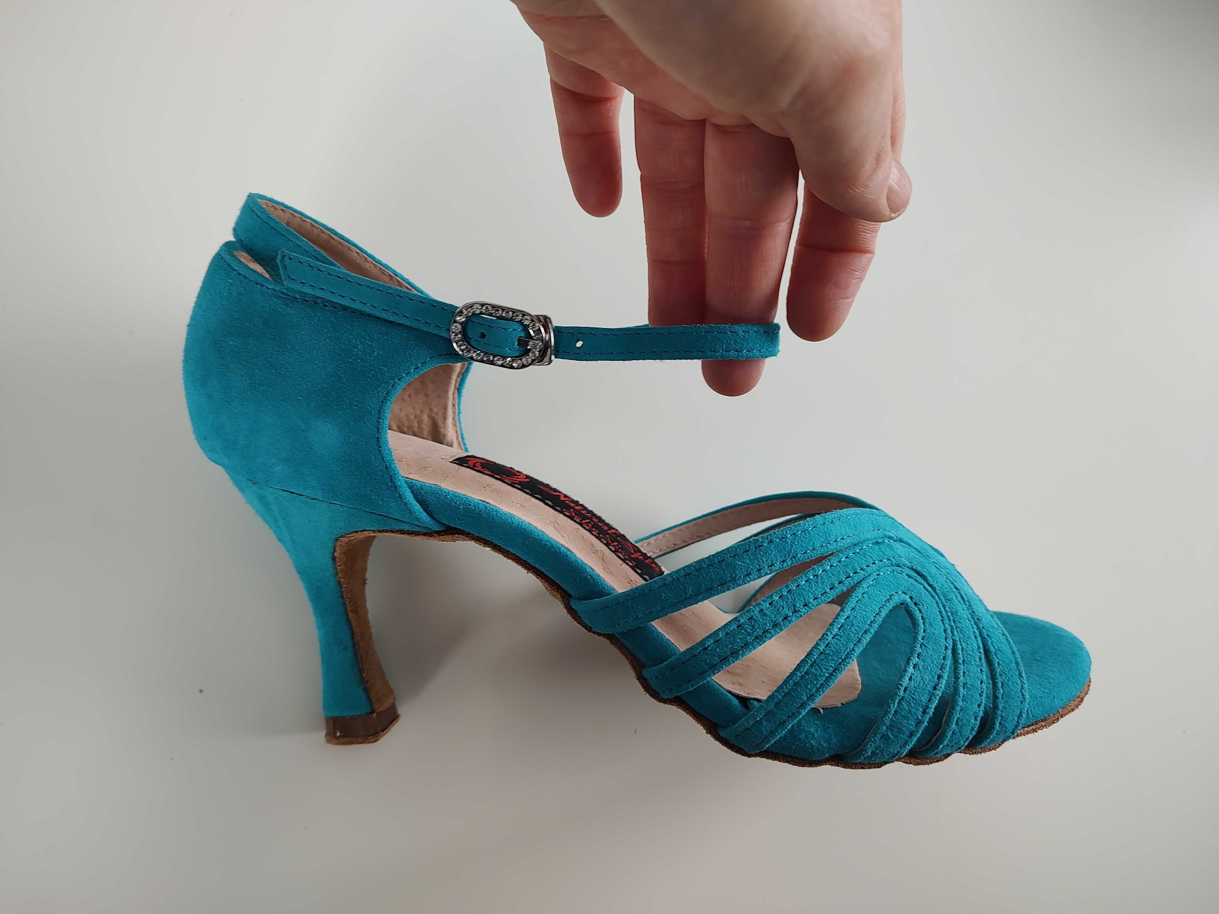 Buty do tańca towarzyskiego, salsa, bachata, tango