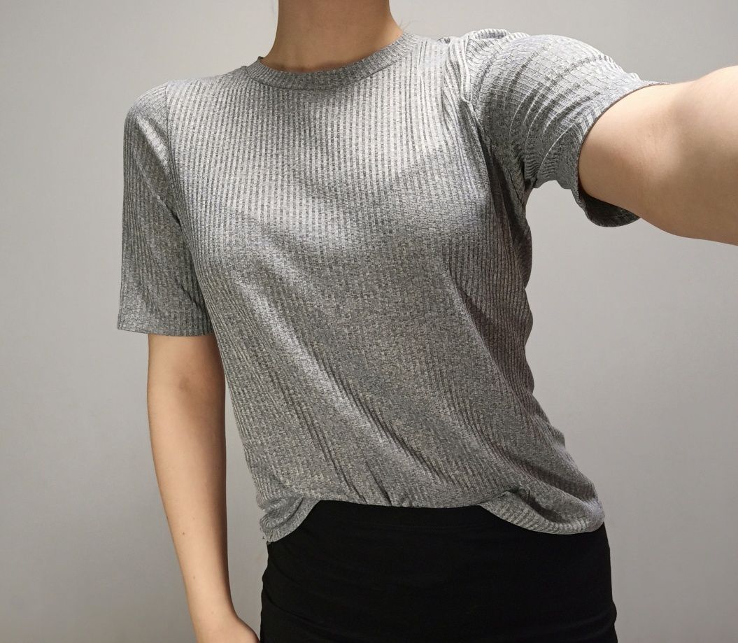 Сіра футболка ( блуза ) з подовженим рукавом