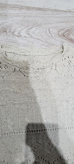 Sweterek damski ażurowy