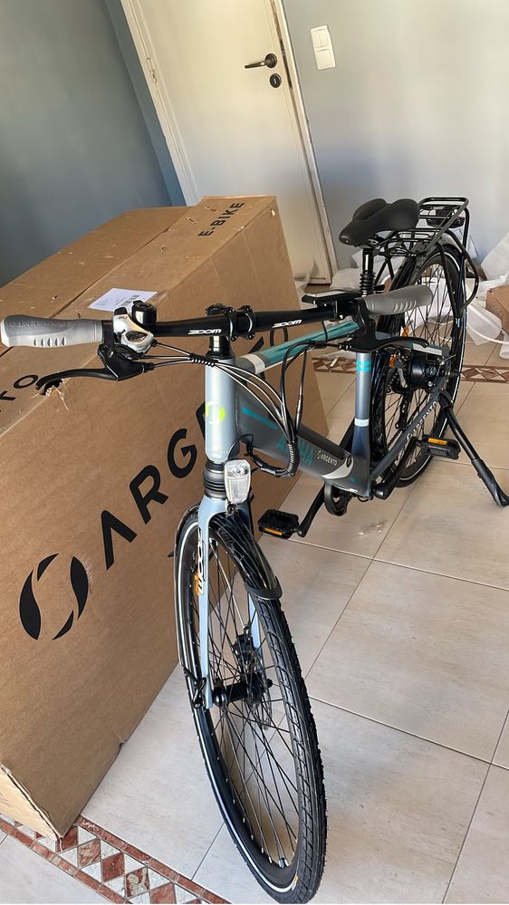 Bicicleta  Alpha Argento Seminova, com até 80km de Autonomia.