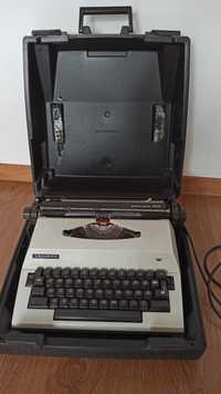 Maszyna do pisania Triumph Gabriele 2000