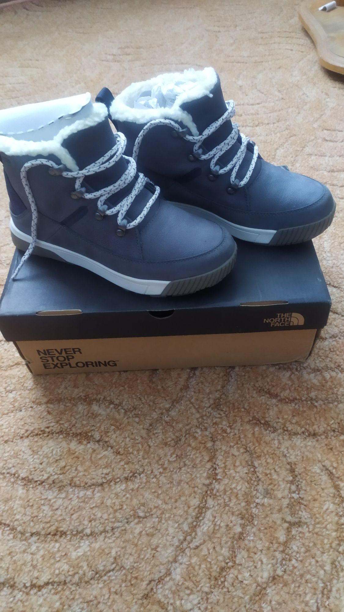 БОТИНКИ The North Face Sierra Mid