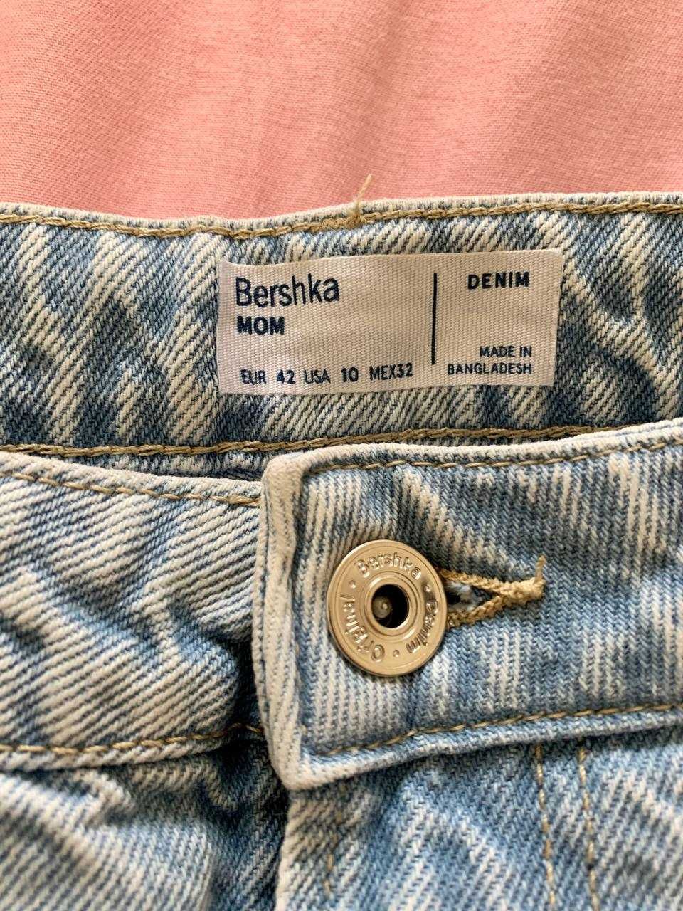 Джинсы-мом BERSHKA размер 42