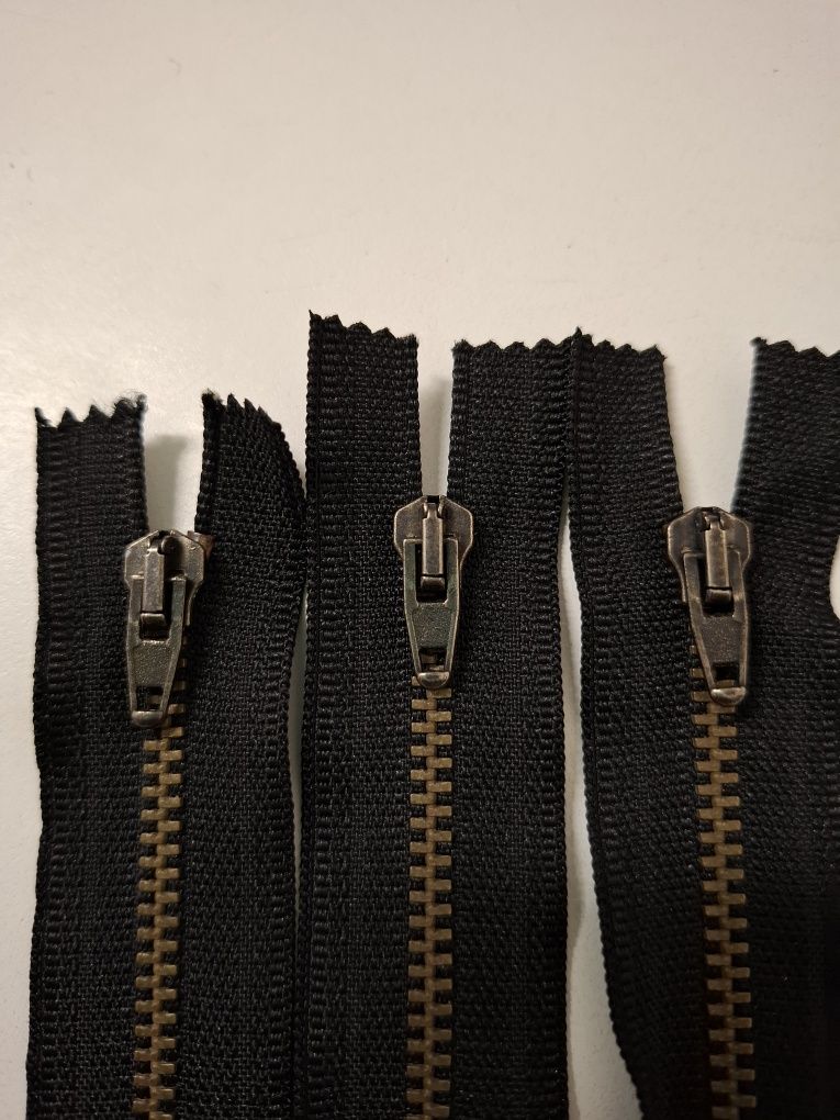3 Fechos metal oxidado preto