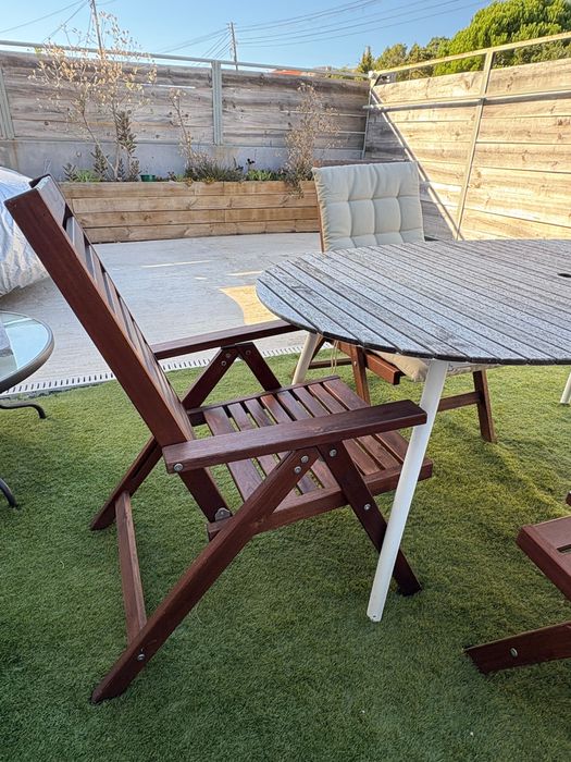 Mesa e cadeiras - exterior