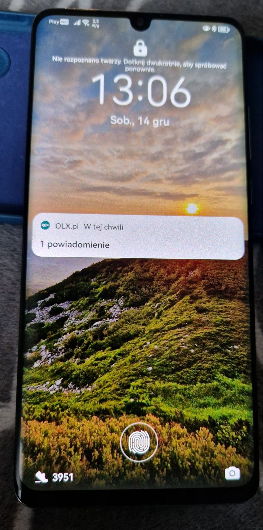 Niemal idealny, świetny. Flagowy Huawei P30 pro 6/128Gb. kpl
