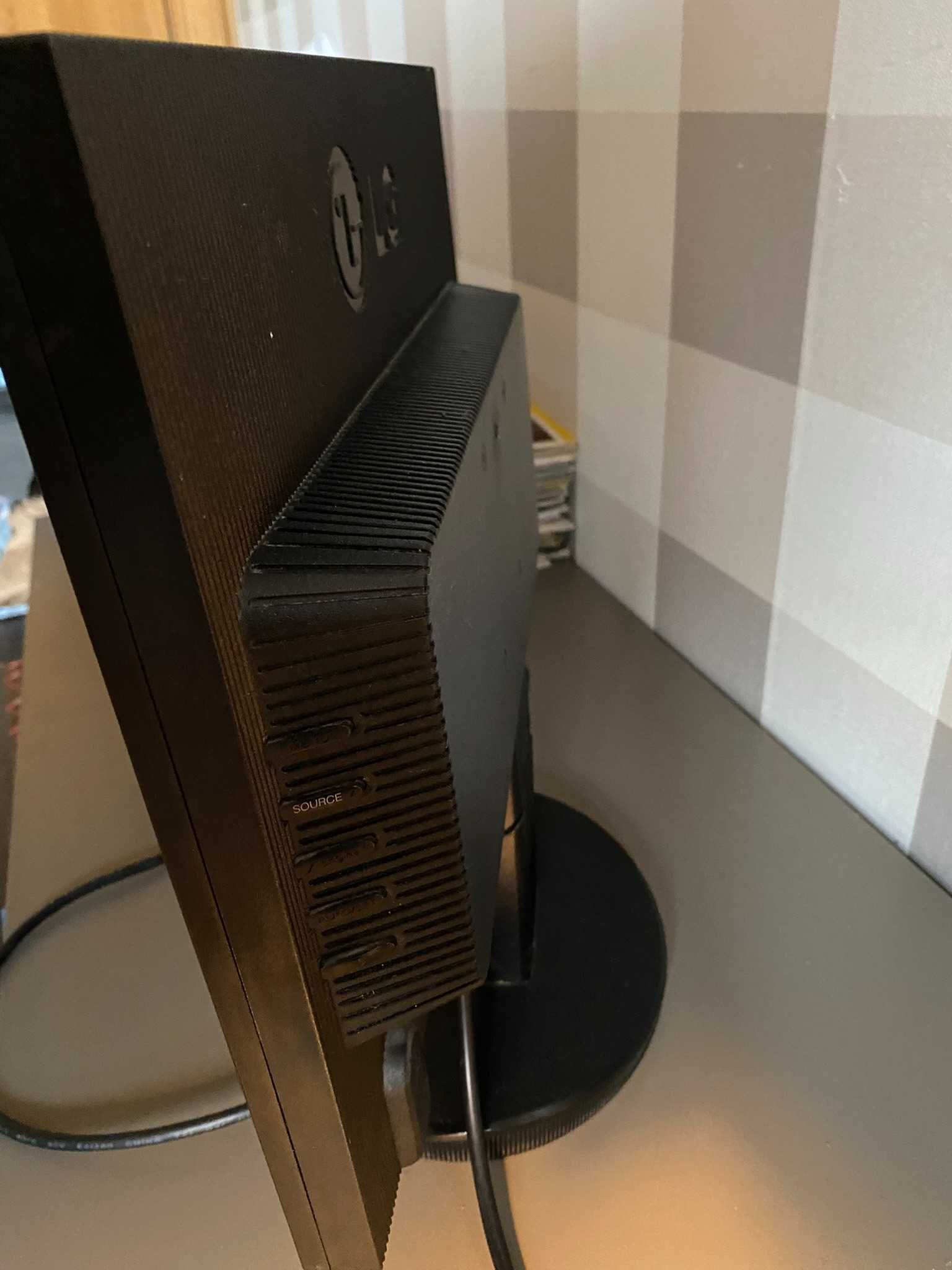 Monitor LG FLATRON L1752TQ