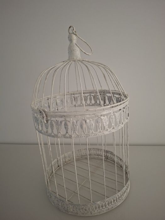 Gaiola decorativa em metal