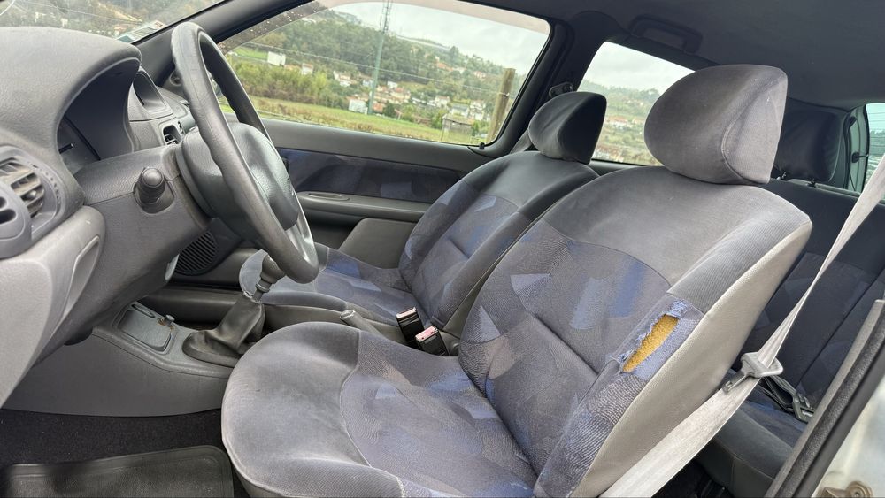 Renault clio 1.2 1998