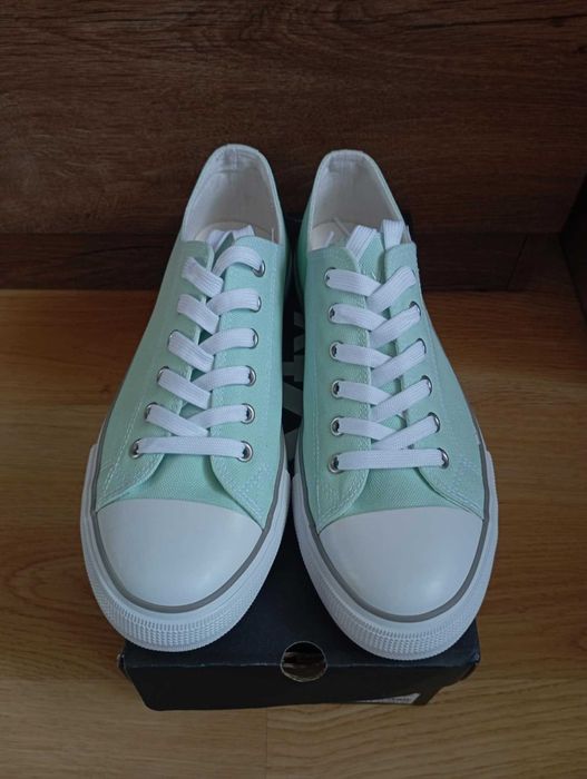Trampki damskie miętowe rozm 40