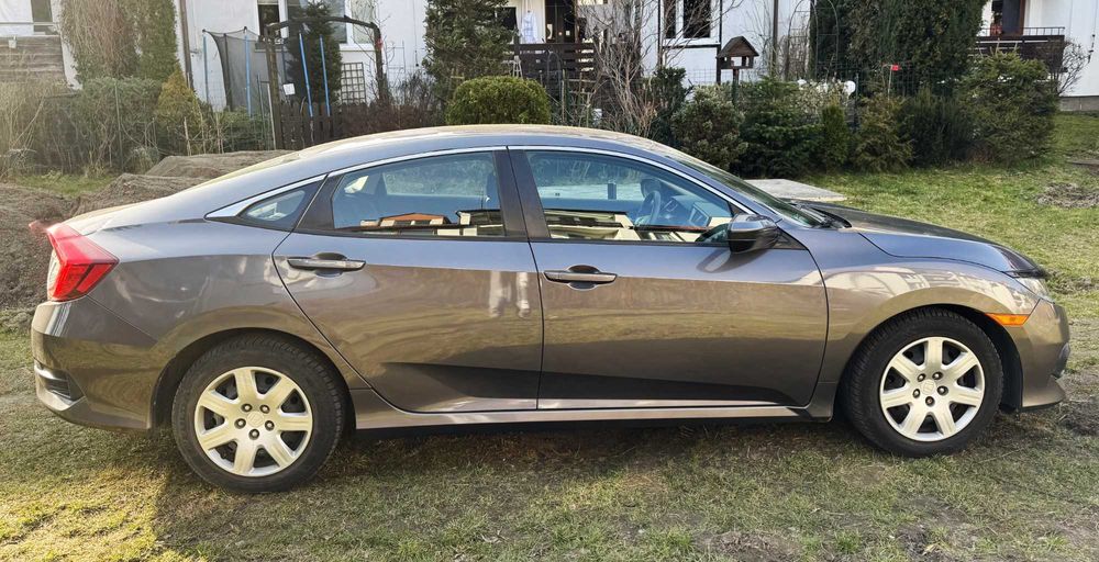 Honda Civic X sedan 2017 2.0L I4 DOHC 16V i-VTEC