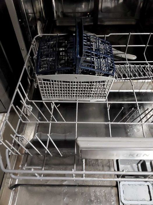 Máquina de lavar loiça inox em perfeito estado de 2 pisos