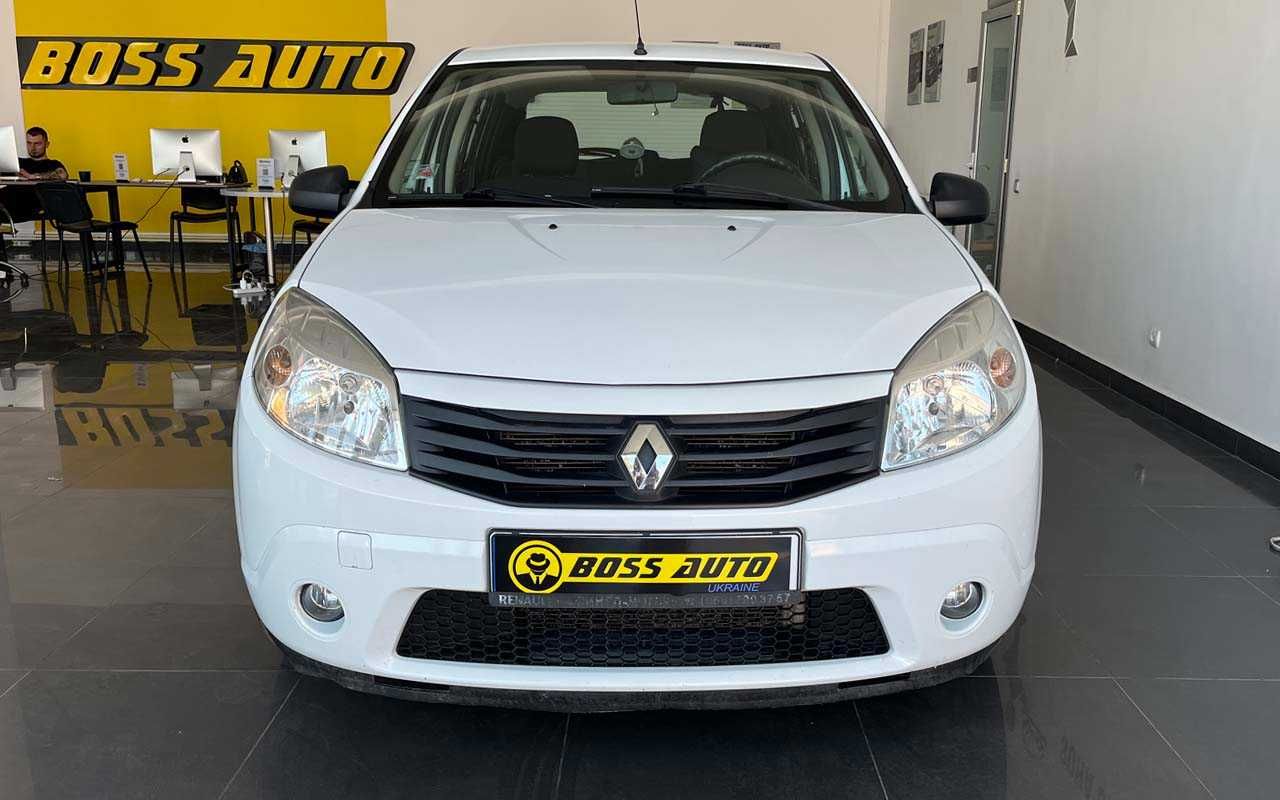Renault Sandero 2011