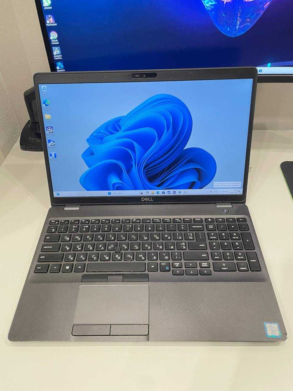 Ноутбук Dell Latitude 5500 i7-8665U / 16 Ram / ssd 512 GB