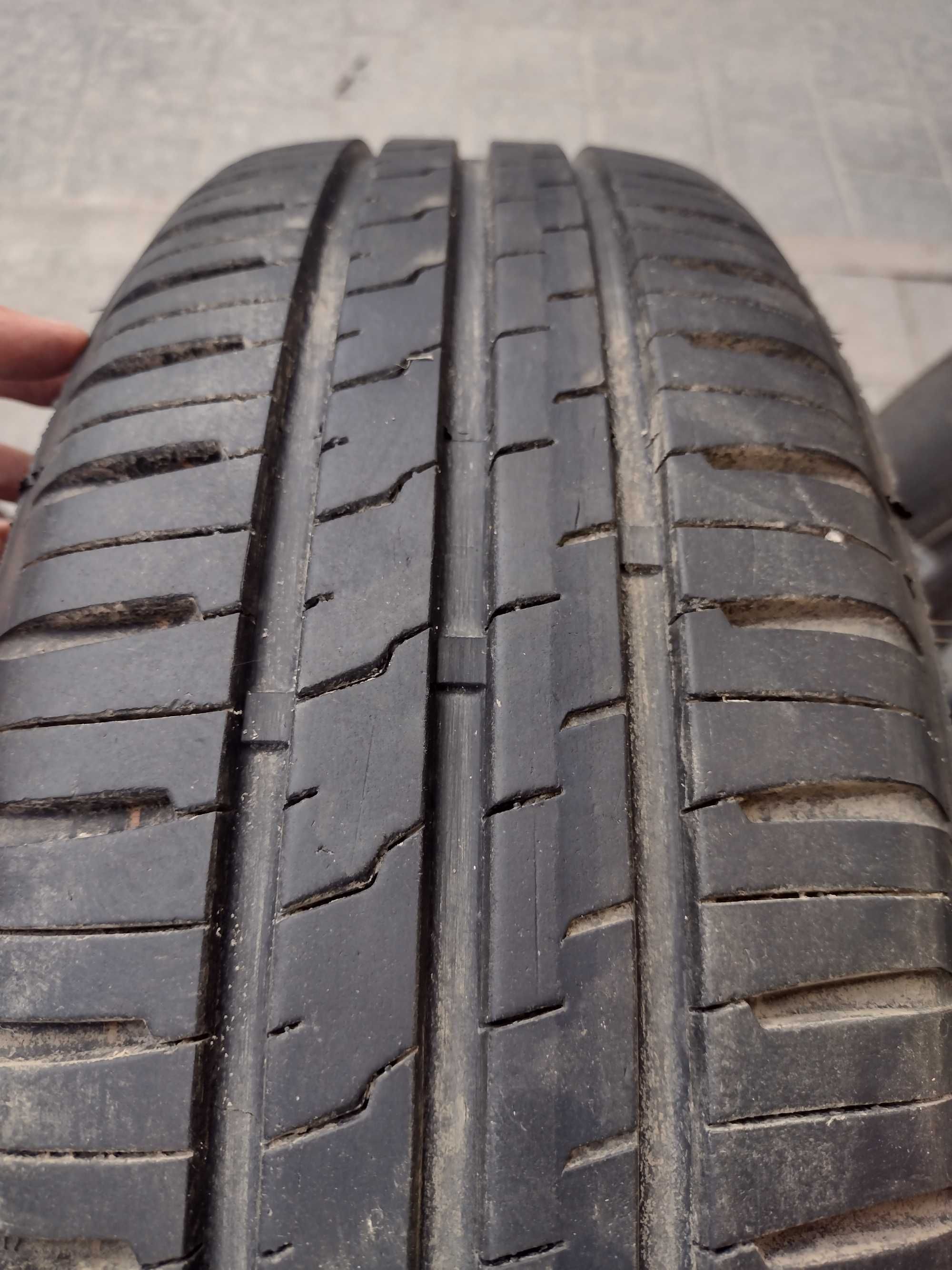 Opony na stalowych felgach do Opla Corsy D 185/70R14