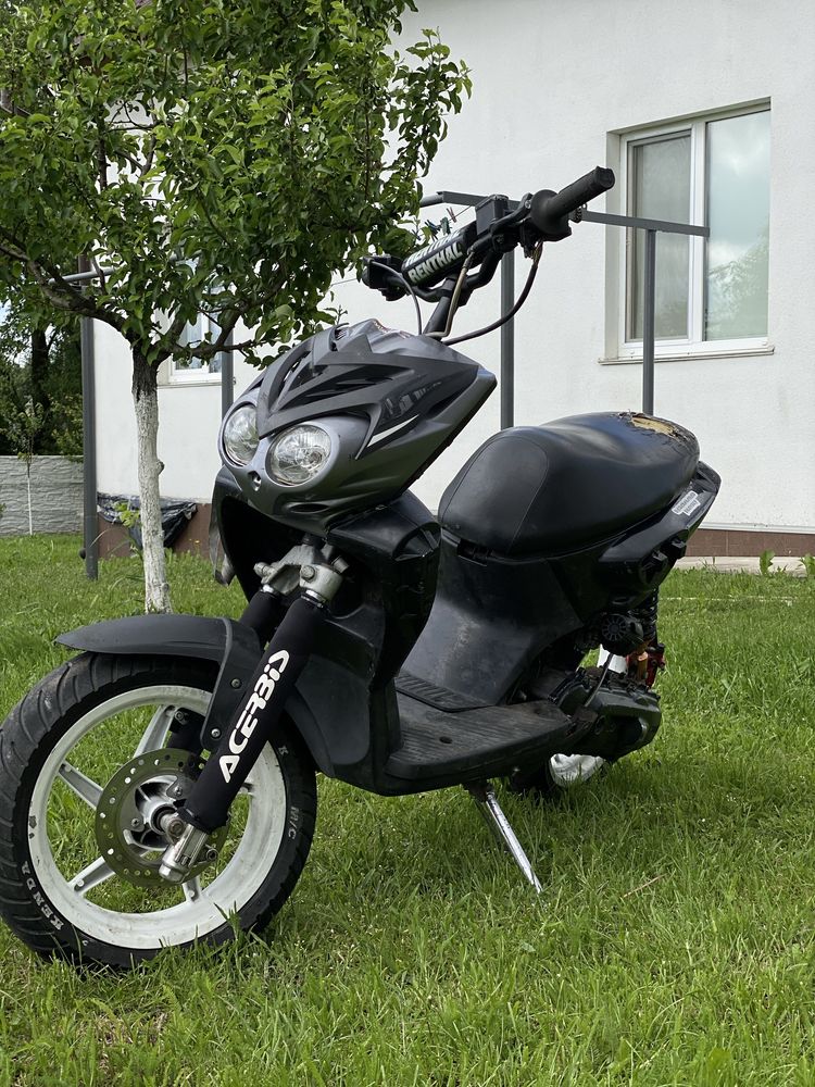 Продам Yamaha Slider