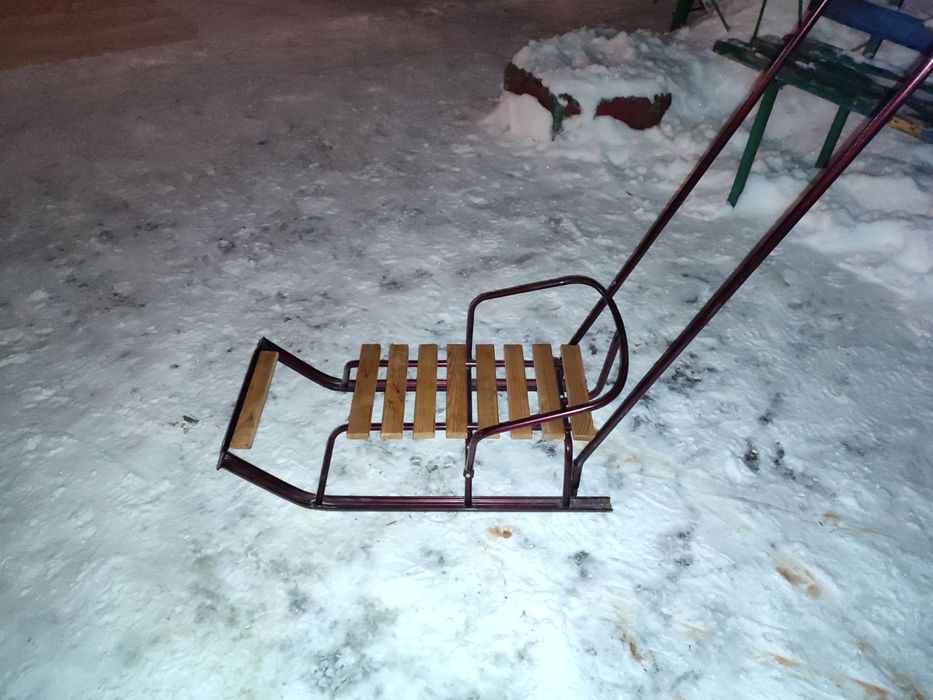 Санки с родительской ручкой