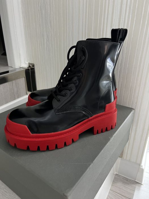 Чоботи Balenciaga 40 розмір